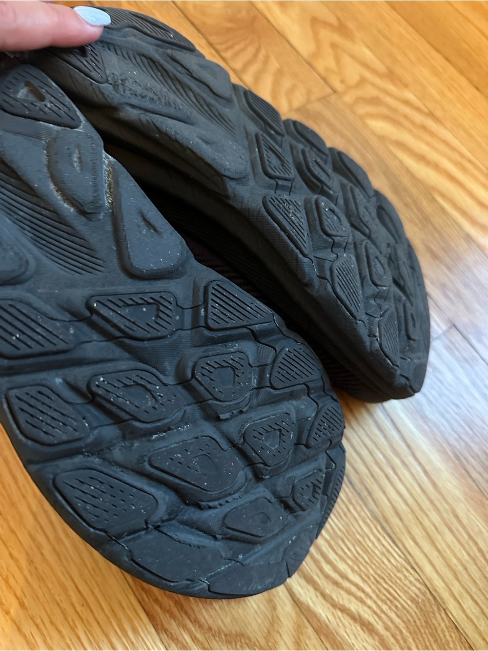 Hoka Clifton Black - Picture 2 of 3